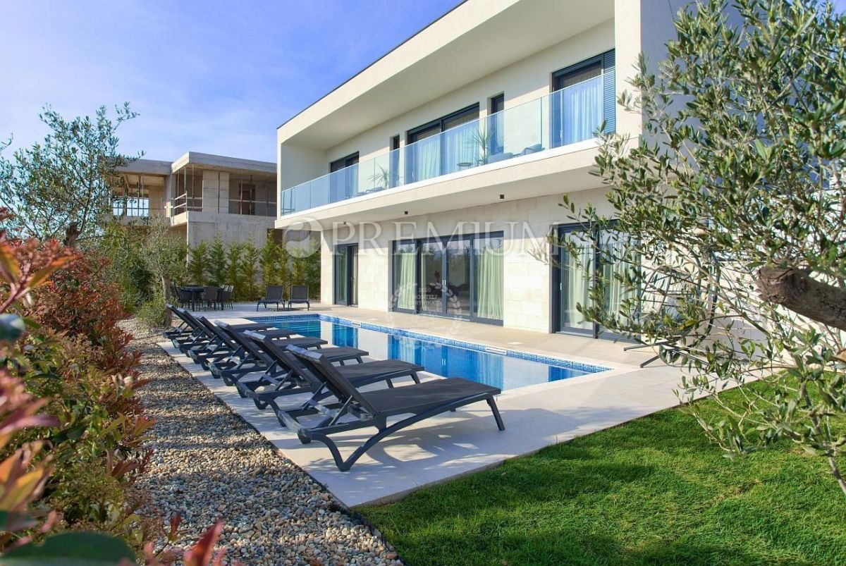 img-property